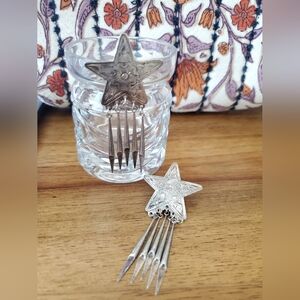 RA Guthrie Sterling Silver Floral Star Dangle Artist Signed Vintage Earrings